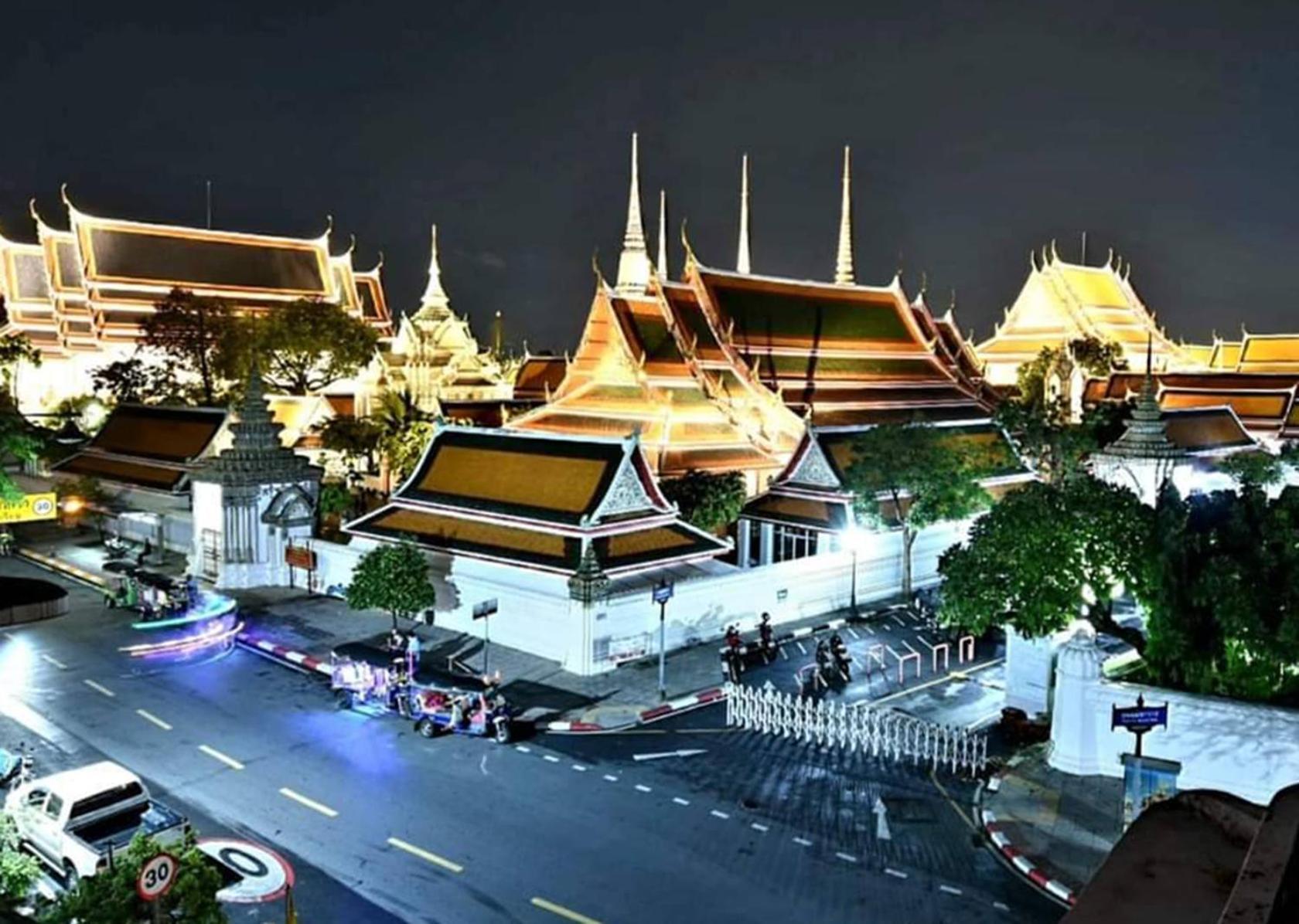Chetuphon Gate Hotel Bangkok Exterior photo