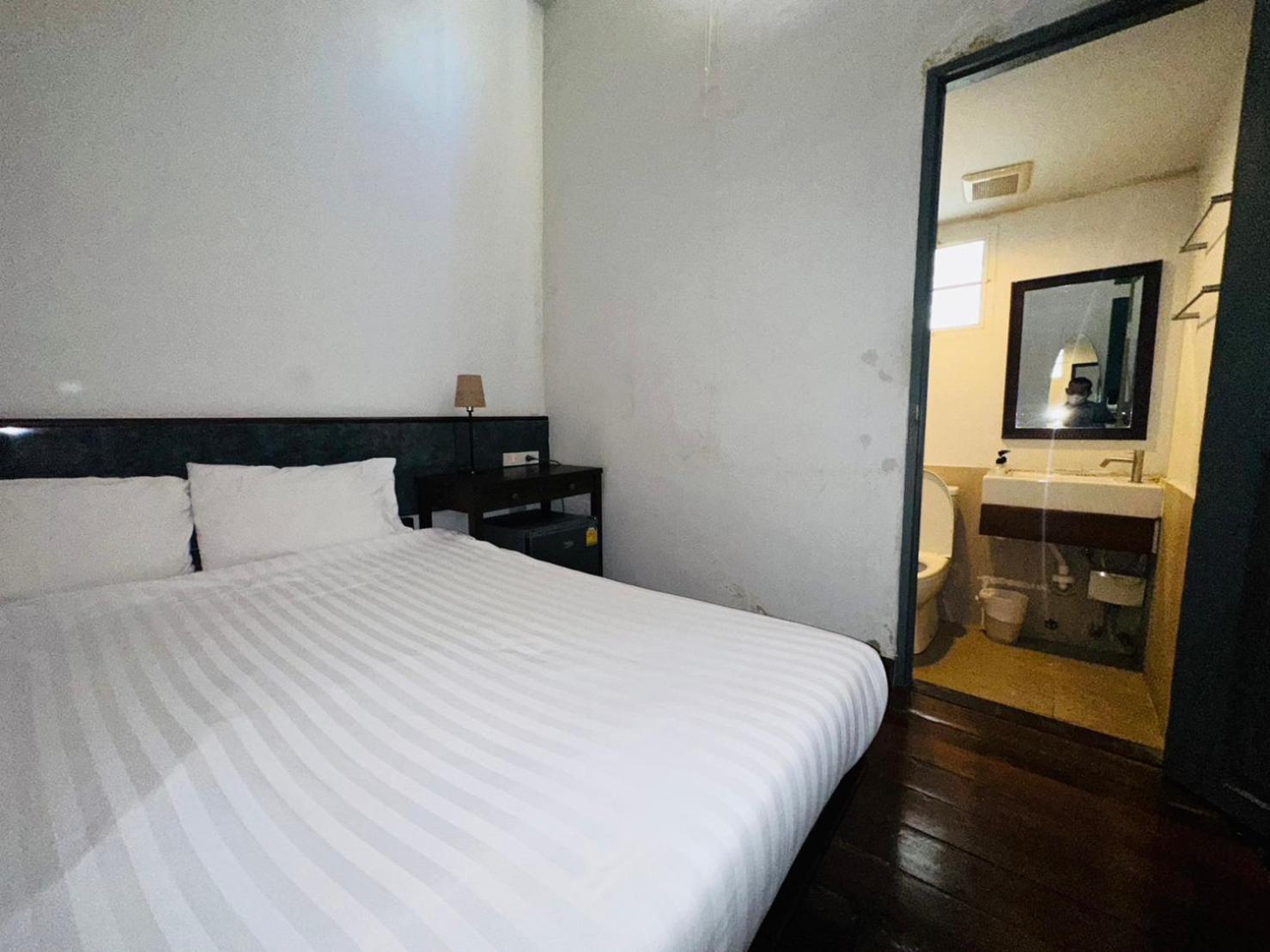 Chetuphon Gate Hotel Bangkok Exterior photo