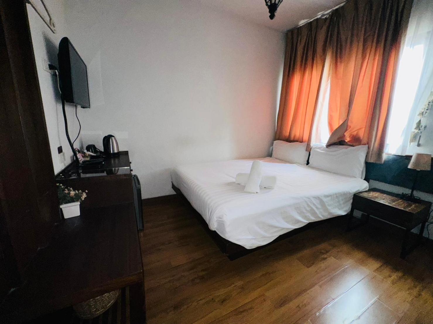 Chetuphon Gate Hotel Bangkok Exterior photo