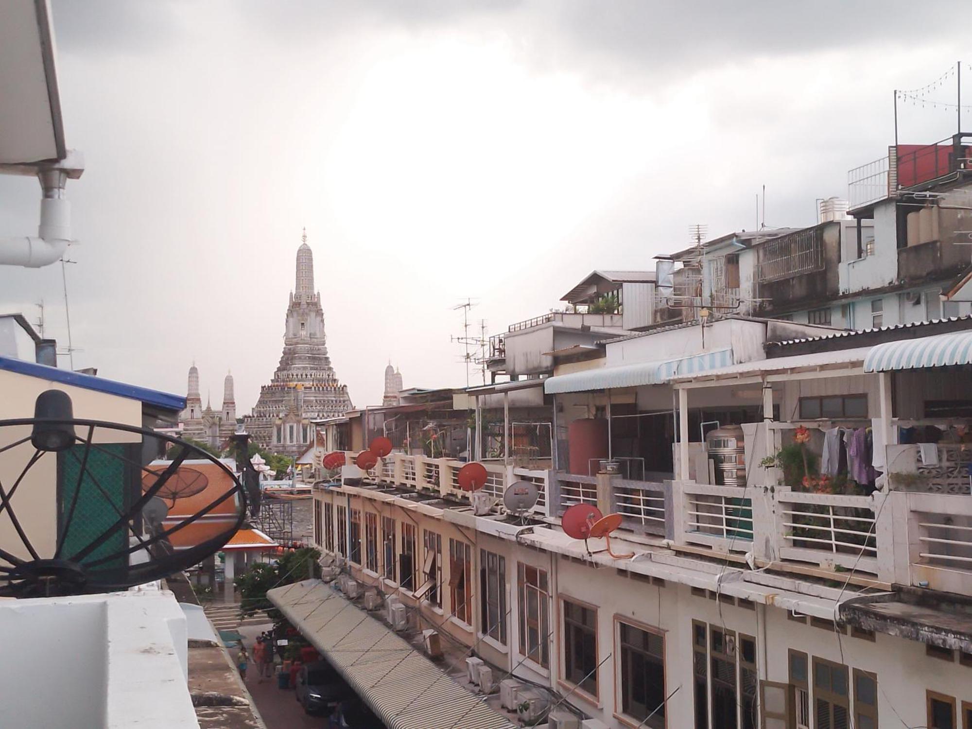 Chetuphon Gate Hotel Bangkok Exterior photo