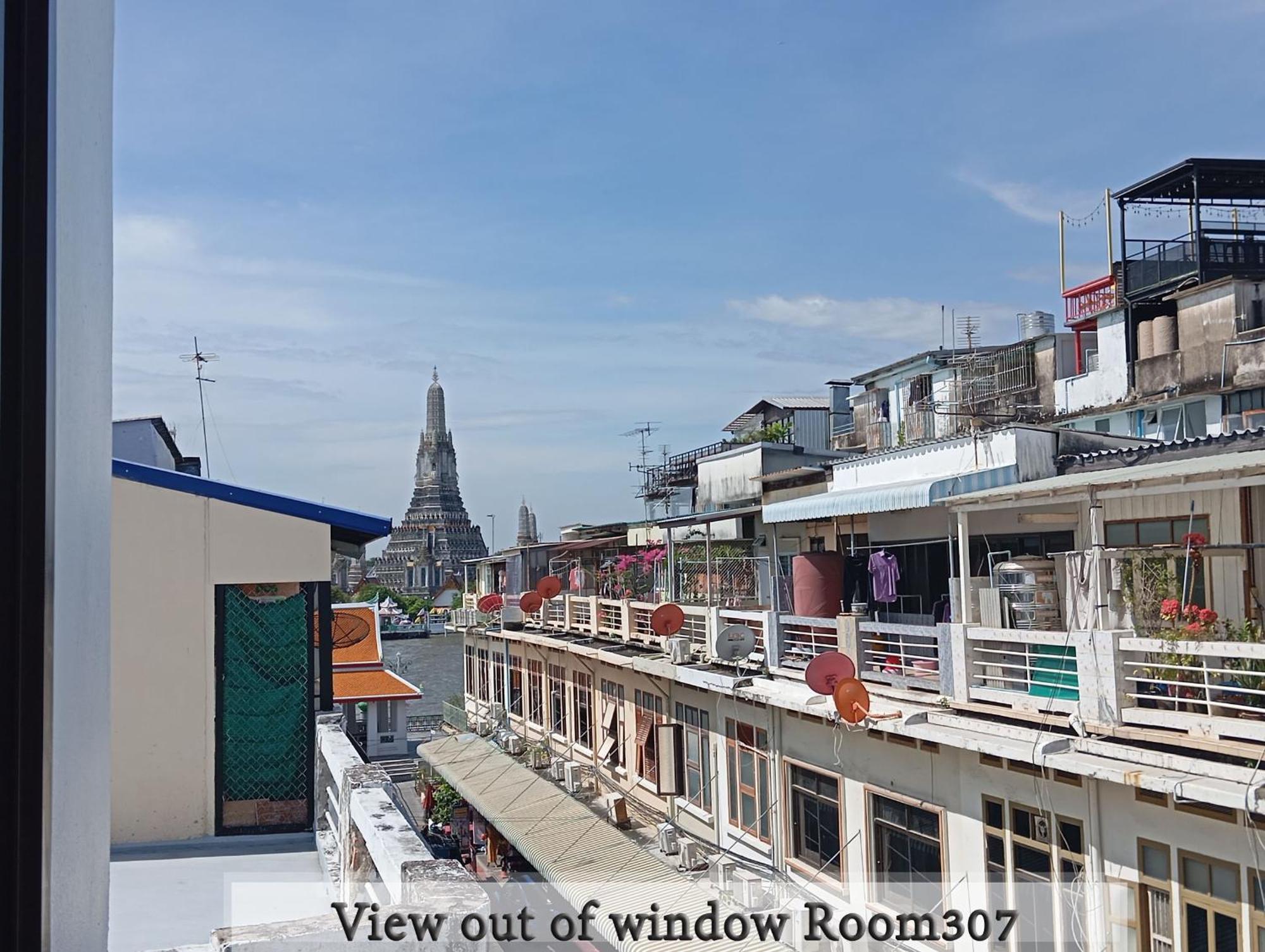 Chetuphon Gate Hotel Bangkok Exterior photo