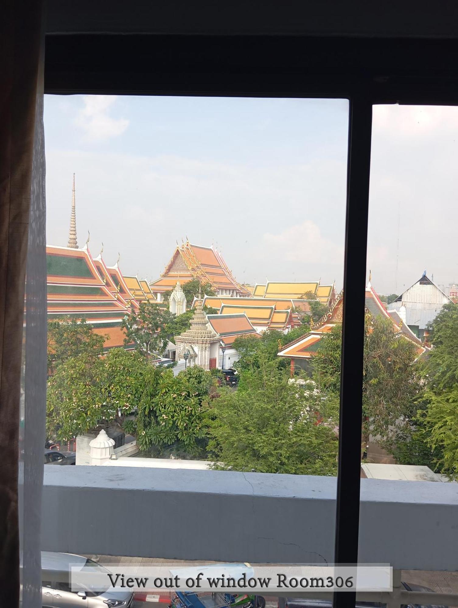 Chetuphon Gate Hotel Bangkok Exterior photo